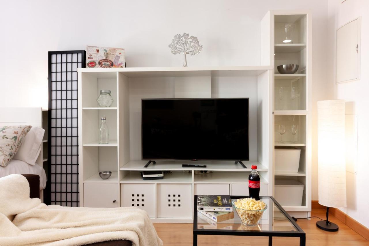 Sea & Wave Adela Boutique Apartment Malaga Luaran gambar
